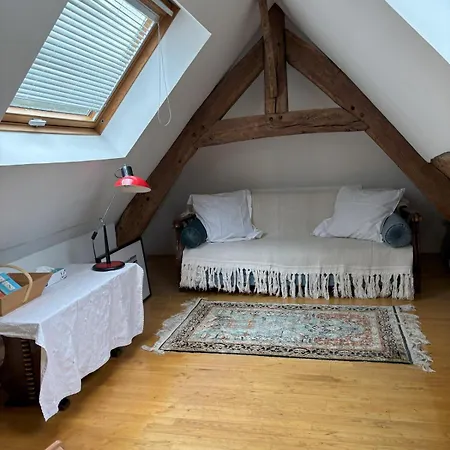 Maison Familiale Avec Jardin Magnifique De 1,5ha *