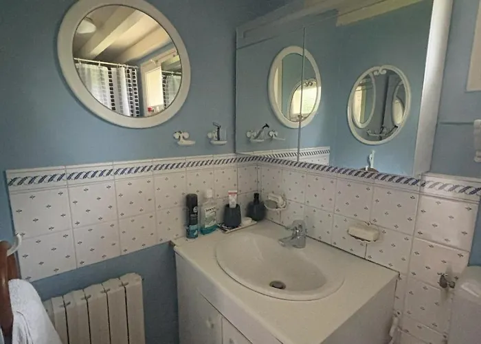 Prázdninový dům Maison Familiale Avec Jardin Magnifique De 1,5ha *